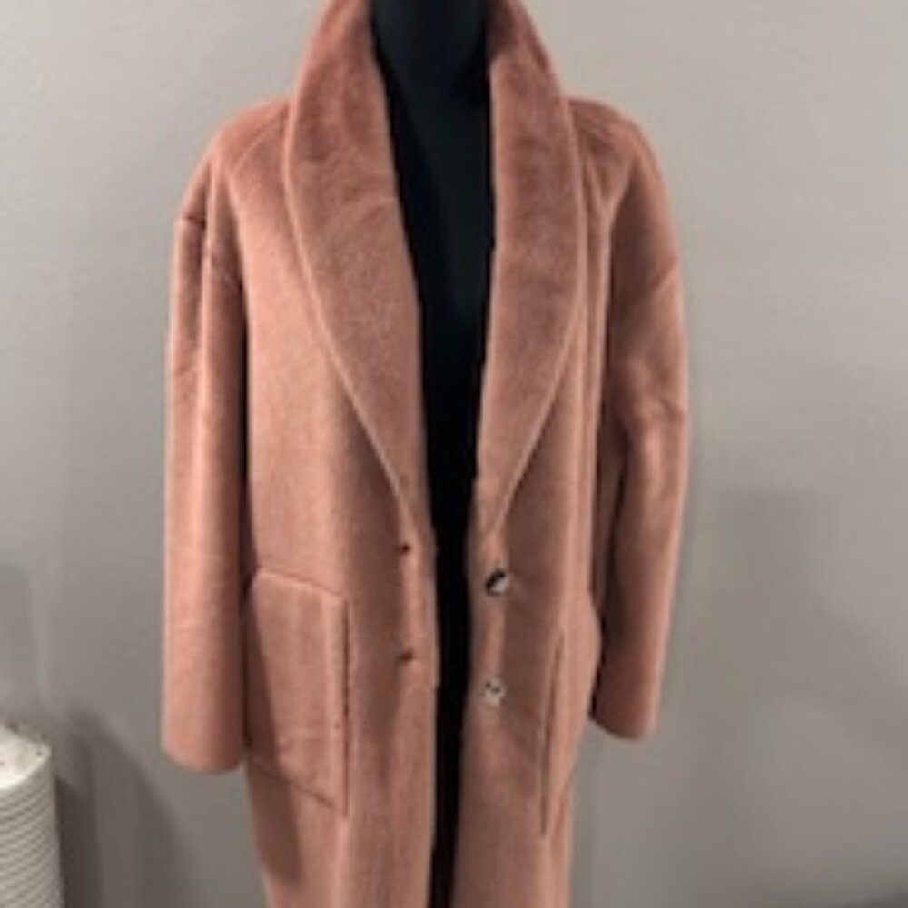 Elie Tahari Collection!   Rose Brushed Long Single Button Coat!    Women M/M